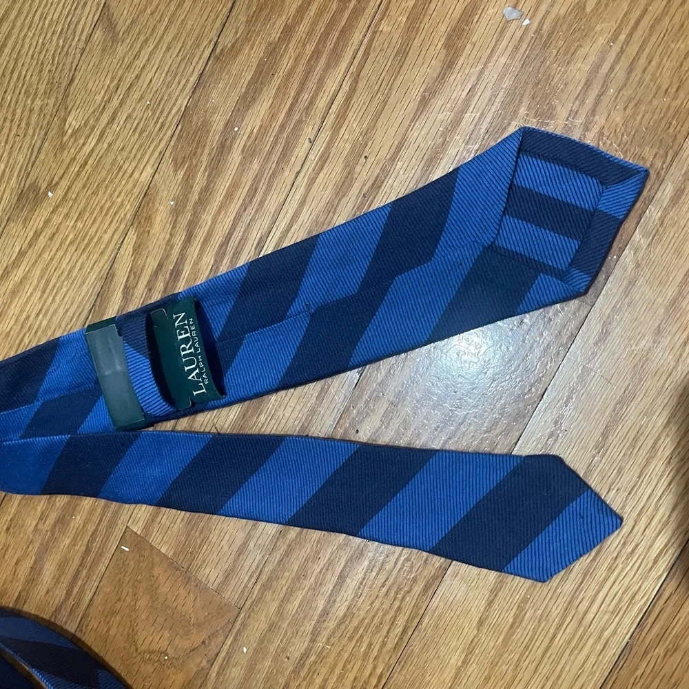 Ralph Lauren Blue Striped Men's Tie - Picture 4 of 6